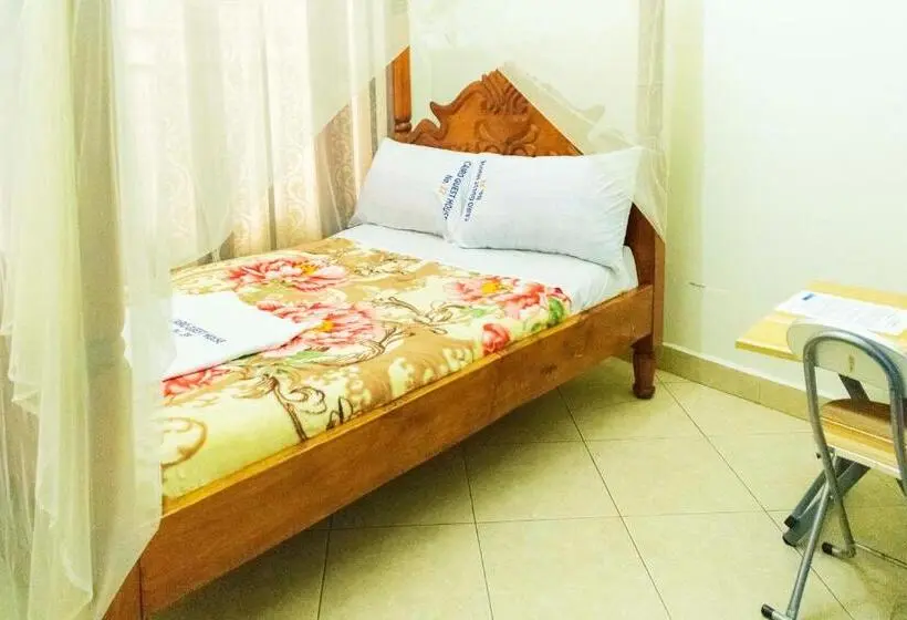 اتاق استاندارد یک نفره, Japs Motel Mbarara