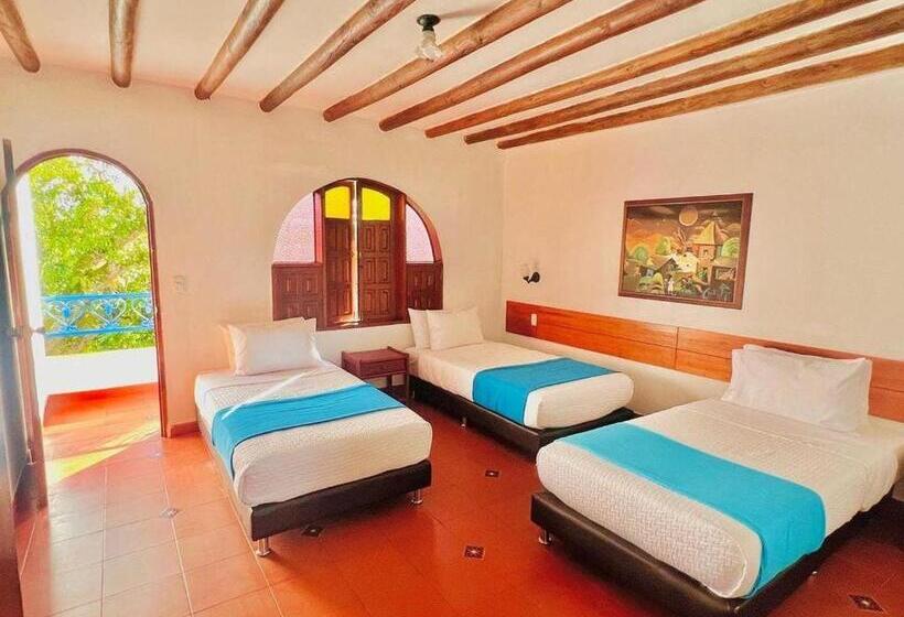 スタンダードトリプルルーム, Pueblito Cafetero