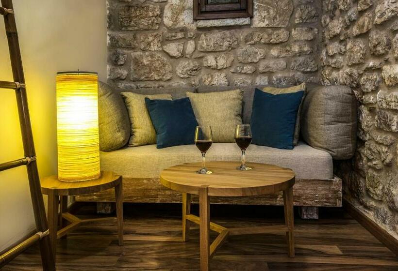 סוויטה דלוקס, Elafos Spa