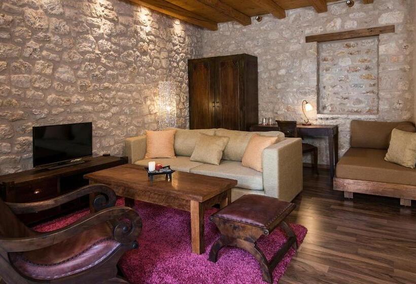 סוויטה דלוקס, Elafos Spa