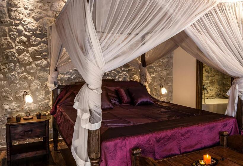 סוויטה דלוקס, Elafos Spa