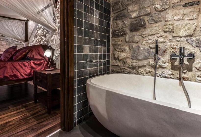 סוויטה דלוקס, Elafos Spa