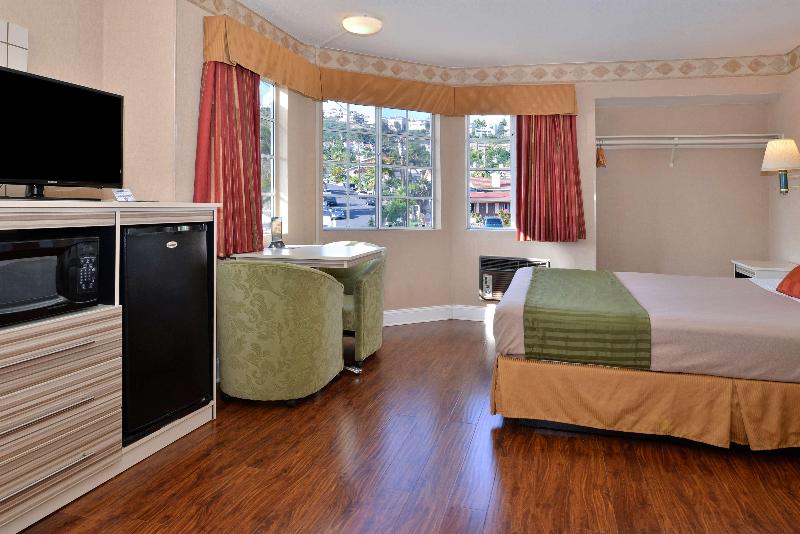 اتاق استاندارد سه نفره, Hai Tien Plaza