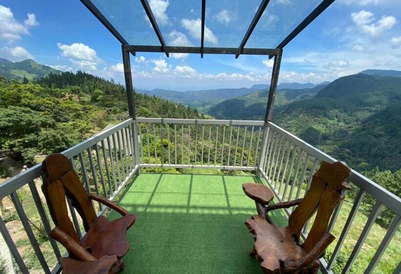 キングサイズベッドのスタンダードルーム, Shanthi Uyana