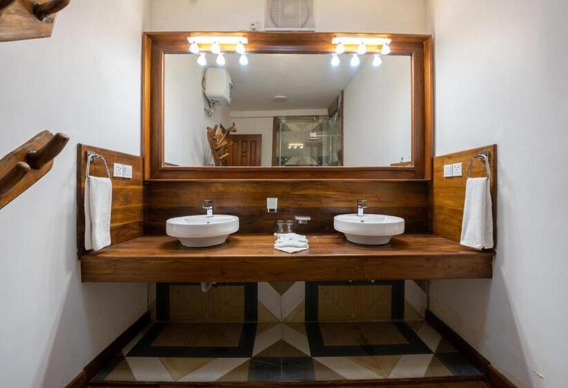 キングサイズベッドのスーペリアルーム, Shanthi Uyana