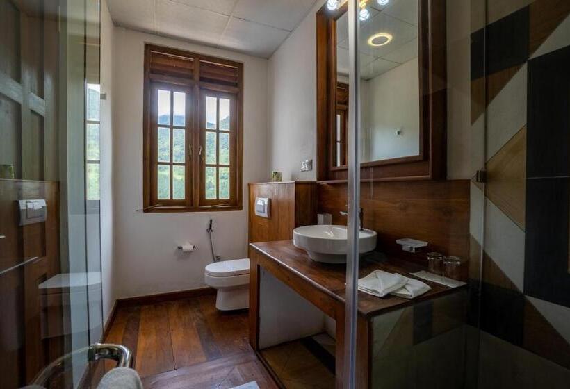 山の見えるスーペリアルーム, Shanthi Uyana