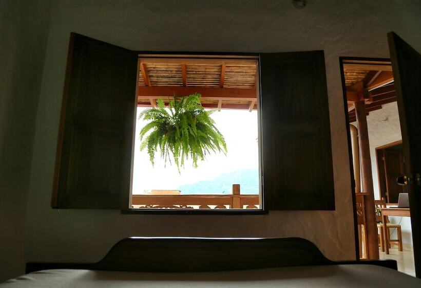 Семейный Номер, S. Peppers Hostel