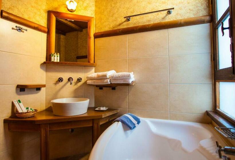 חדר סופריור, Vitina House