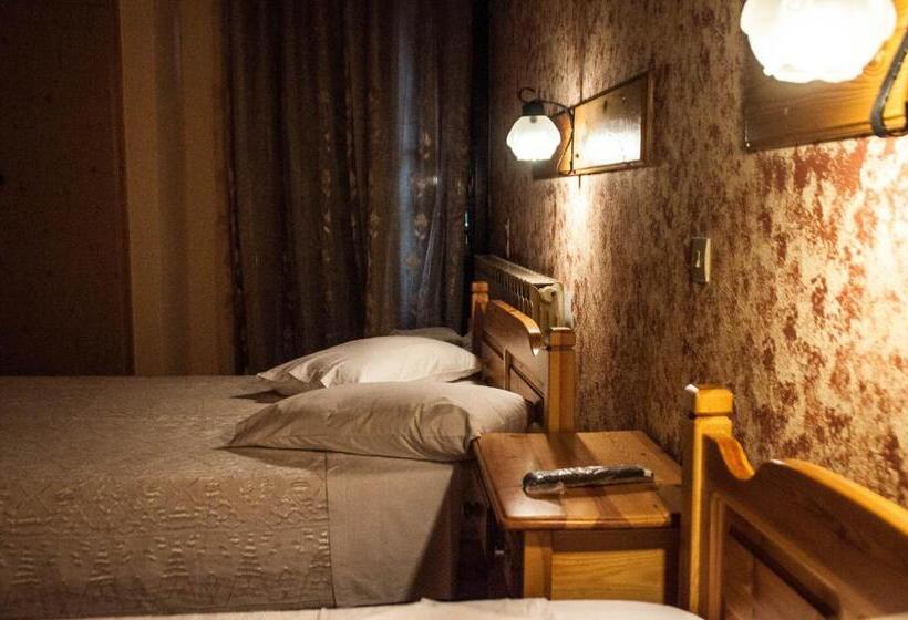 Номер Стандарт Трехместный, Christofer S Rooms