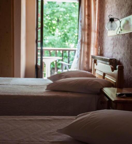 스탠다드 트리플 룸, Christofer S Rooms