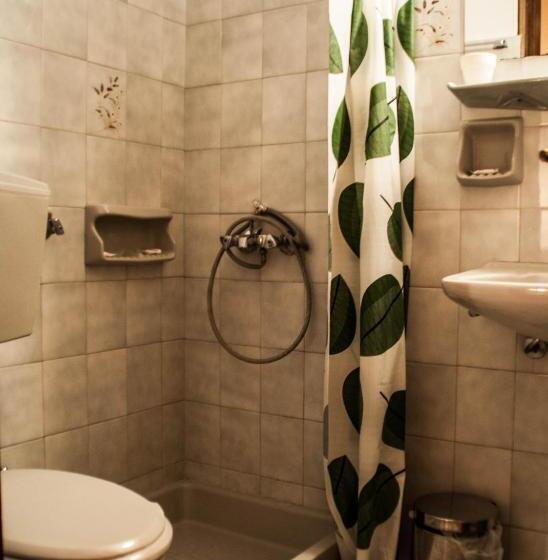 스탠다드 룸 1층, Christofer S Rooms