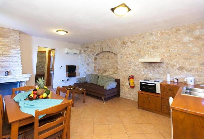 带有一个卧室和海景的高级公寓, Anigraia