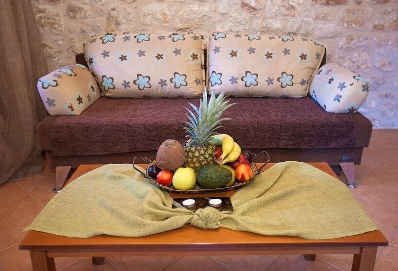 带1个卧室的公寓, Anigraia