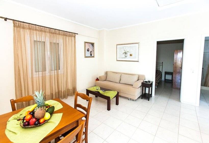 1间卧室的房子, Anigraia