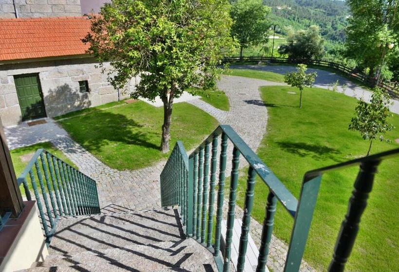 إستوديو قياسى, Aldeia Do Tâmega