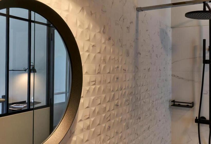 Люкс, Chateau De La Resle   Design Hotels