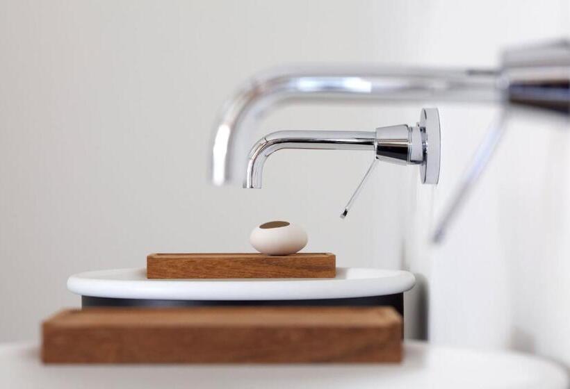 Люкс, Chateau De La Resle   Design Hotels