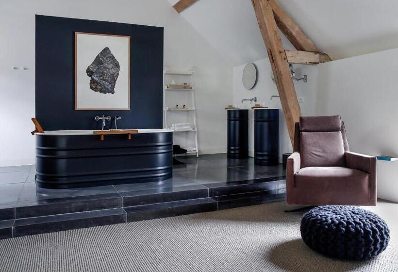 Люкс, Chateau De La Resle   Design Hotels