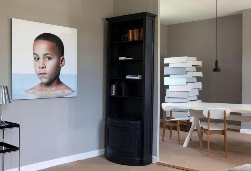 Люкс Кровать Кинг, Chateau De La Resle   Design Hotels