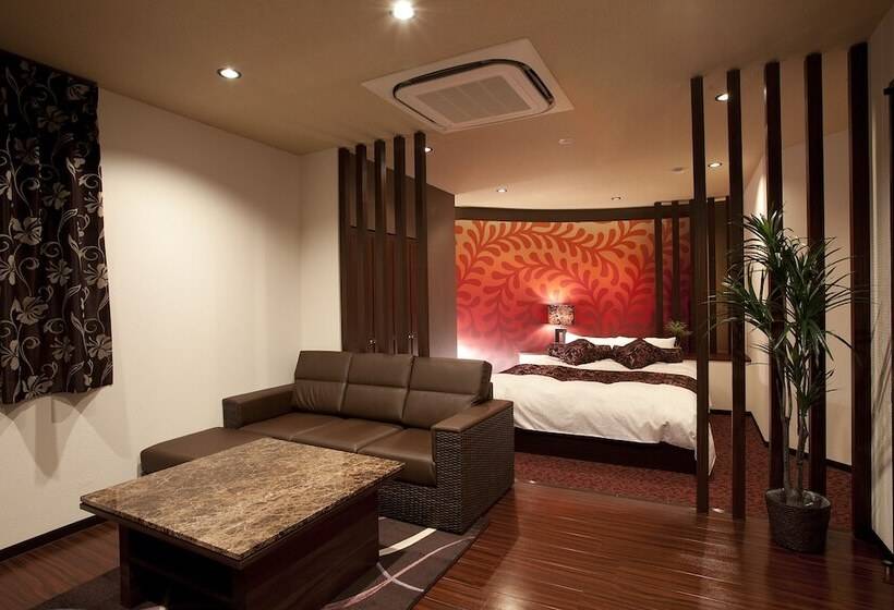 اتاق لوکس, Alfa Kyoto