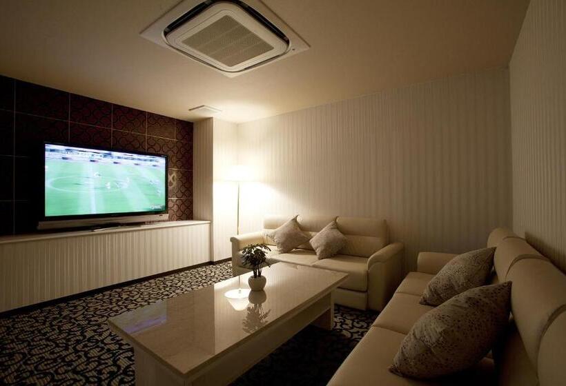 سوییت, Alfa Kyoto