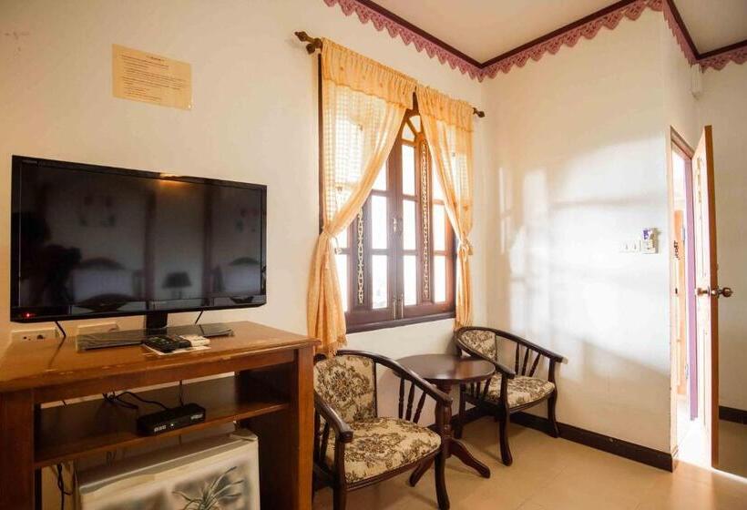 חדר דלוקס, Ban Ao Thong