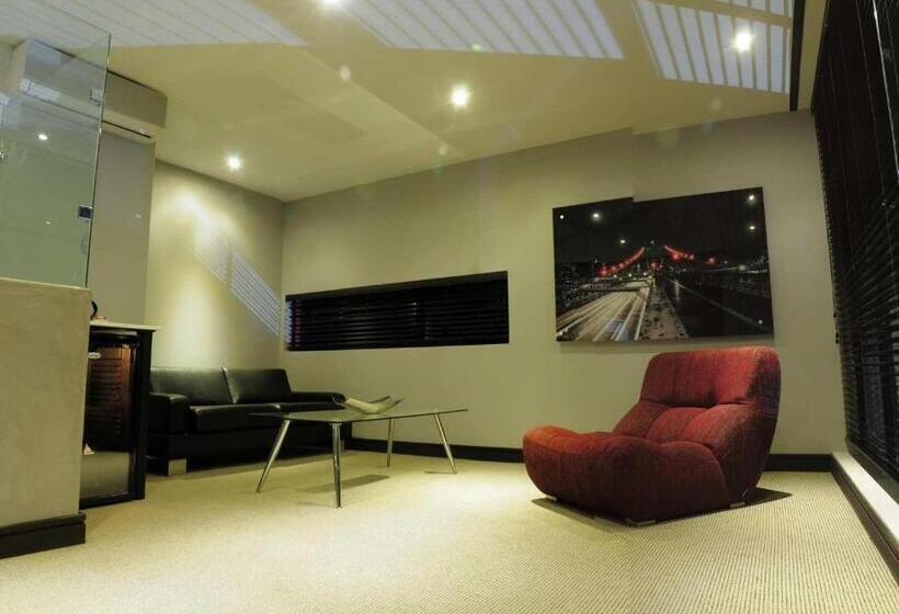 جناح إدارى, City Living Boutique