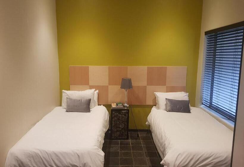 غرفة عائلية, City Living Boutique