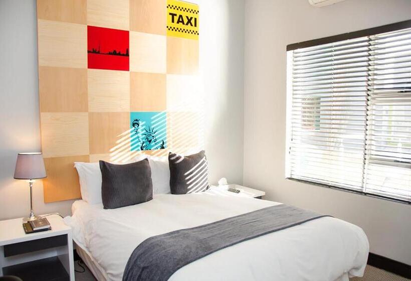 غرفة قياسية, City Living Boutique