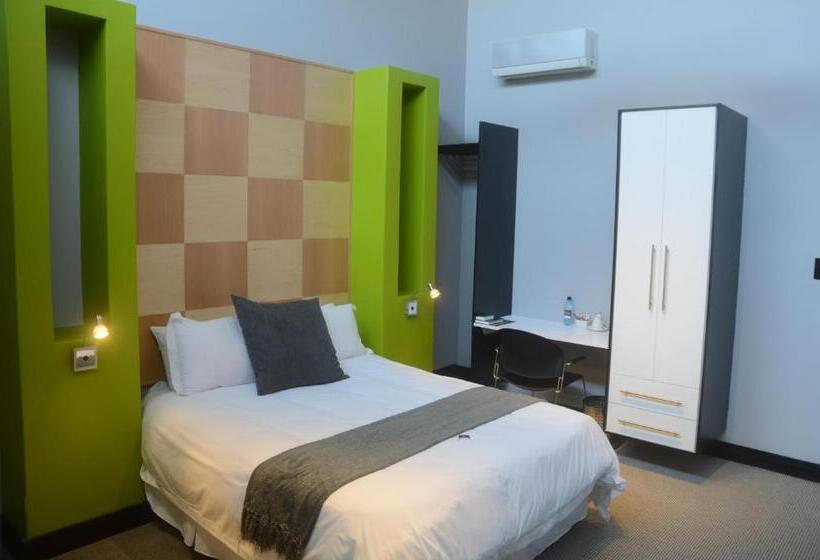 غرفة قياسية, City Living Boutique