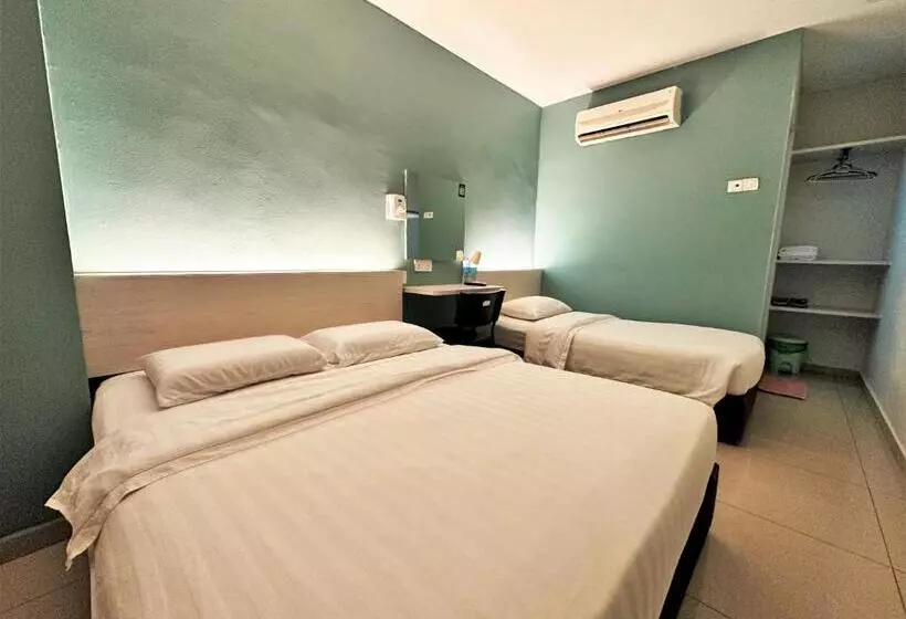 اتاق سوپریور سه تخته, De Uptown Hotel @ P.j. 222