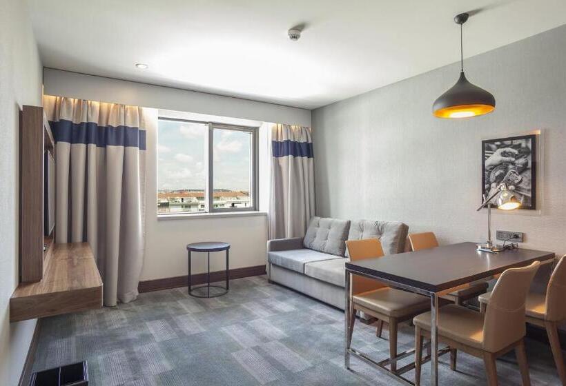 スイート, Bof Hotels Business