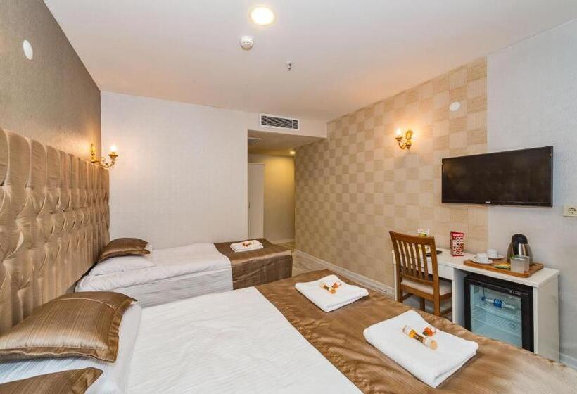 اتاق استاندارد سه نفره, Grand Pamir