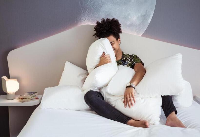 Полулюкс, Ibis Styles Paris Charles De Gaulle Airport