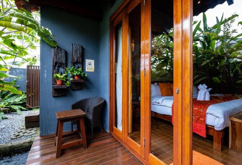 ガーデンビューのデラックストリプルルーム, Ipoh Bali