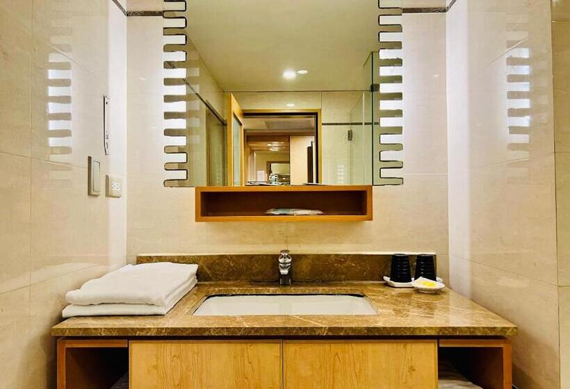 اتاق استاندارد, Jin Hua