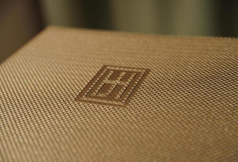 اتاق پرمیوم, Jin Hua