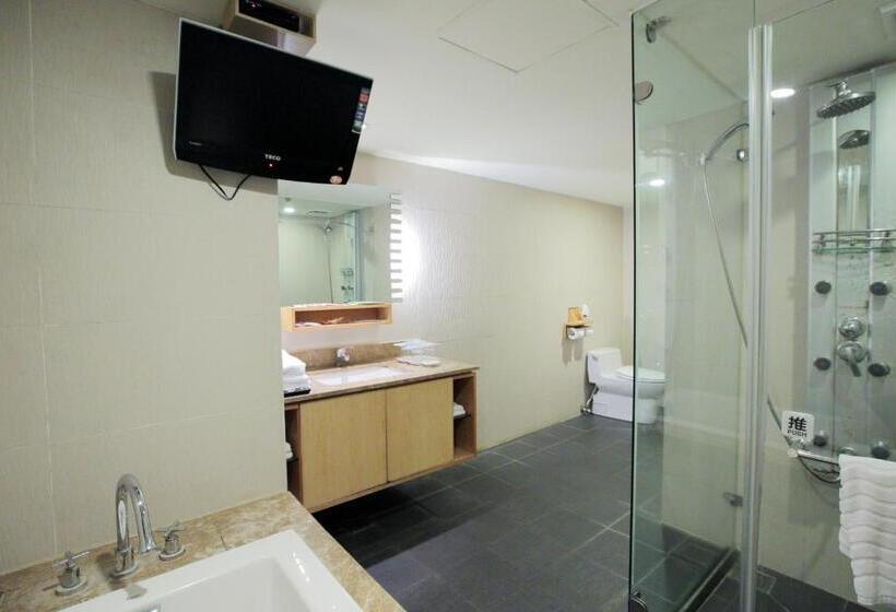 اتاق لوکس چهار تخته, Jin Hua