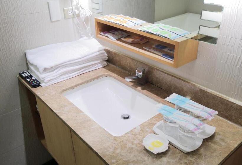 اتاق لوکس چهار تخته, Jin Hua