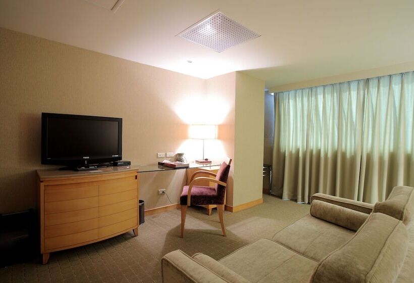 اتاق لوکس, Jin Hua