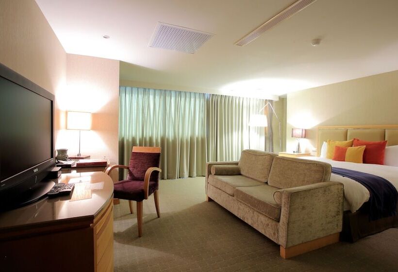 اتاق لوکس, Jin Hua