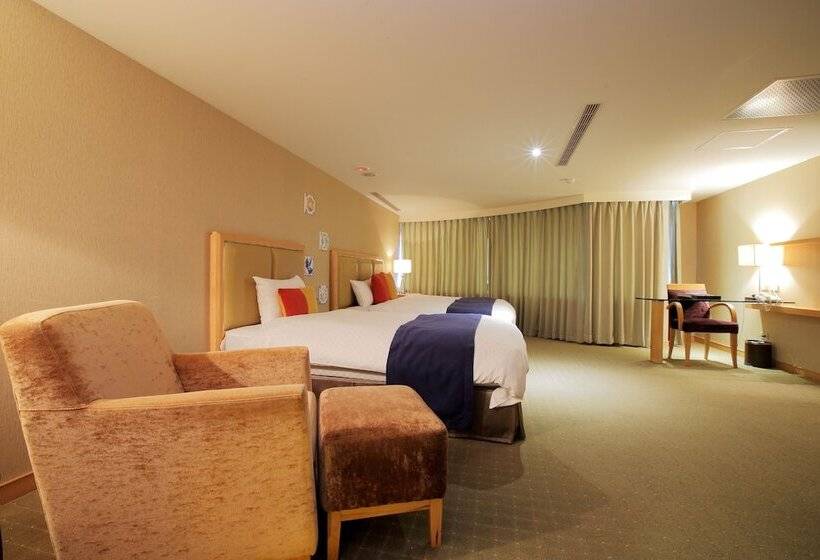 اتاق لوکس سه تخته, Jin Hua