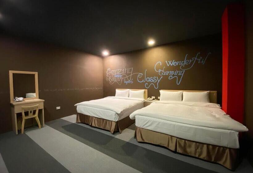 اتاق استاندارد چهار تخته, Js Hotel Gallery