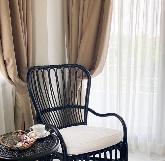 اتاق خانوادگی, Koranaree Courtyard Boutique