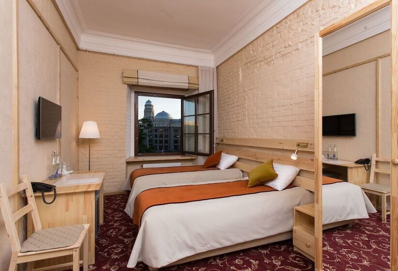 수피리어 룸, Maroseyka 2/15