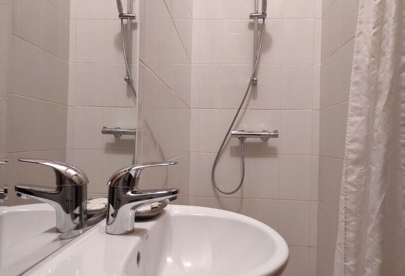 컴포트 룸, Maroseyka 2/15