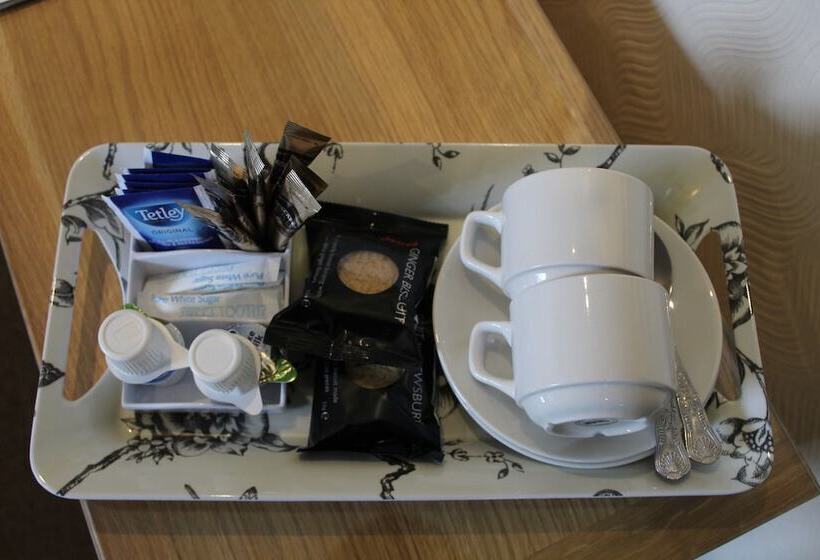 スタンダードルーム, The Manor