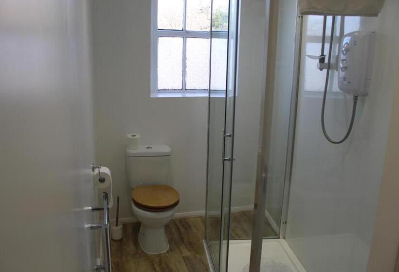 スタンダードルーム, The Manor