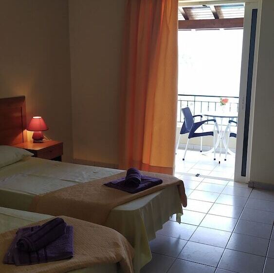 스탠다드 발코니 룸 바다 전망, Amfitriti Hotel & Studios