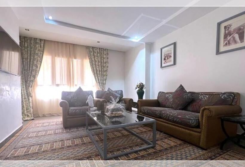 주니어 스위트, Al Massira